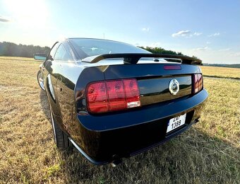 Ford Mustang GT 4.6L V8 224 kW /Manuál/8.2008/31 000 mil - 6