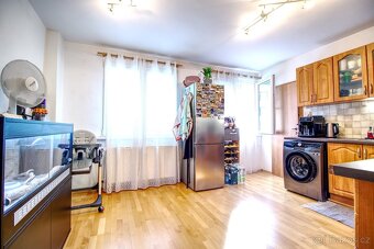 Prodej bytu 2+1, 63 m² balkón s balkónem, Hradec Králové. - 6