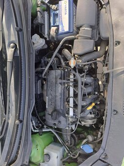 HYUNDAI i20 1.2 57kw G4LA, r.v.2009 - 6