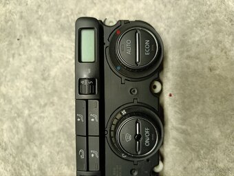 Ovládací panel Passat - 6