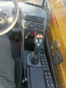 Teleskopický manipulátor JCB 536-95 AGRI XTRA Stage V - 6