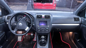 Vůz na náhradní díly VW Golf 5 GTI hatchbach 06 AXX GVT LA7W - 6