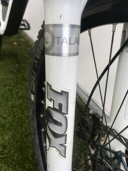 celoodpružené kolo Giant Reign 26" M - 6