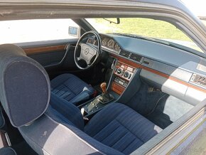 Mercedes-Benz E220 w124 coupé - 6