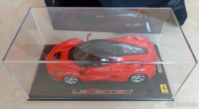 Ferrari LaFerrari Rosso Corsa 322/Carbon Fibre 1:18 BBR - 6