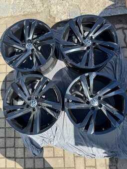 ORIGINÁL Alu Volkswagen VALENCIA R19, 5x112 - TOP STAV - 6