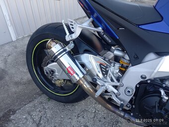 Aprilia tuono v4r 1100 - 6
