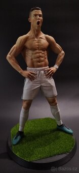 Cristiano Ronaldo - 6