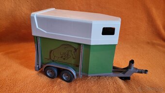 BRUDER Přepravník (zelený) + kůň a kráva (Měřítko 1:16) - 6