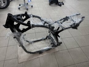 Yamaha Vmax 1200 dily, doplňky - 6