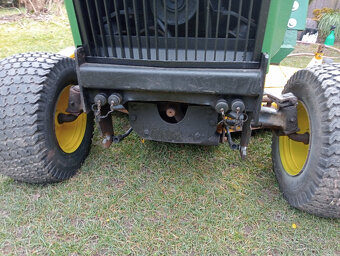 Prodám-traktor JOHN DEERE 400 Hydro - 6