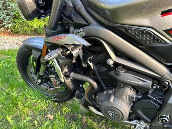 Triumph speed triple 765rs - 6