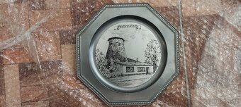 Závesný cínový talíř - 6