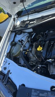 Dacia Duster arctica 2015 1.6 77kw - 6
