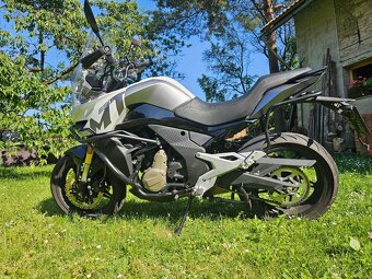 CFMOTO 650 MT - 6