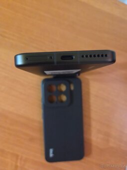 Xiaomi 15 12/256 barva "černá" - 6