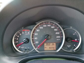 Toyota yaris 1.3 vvti - 6