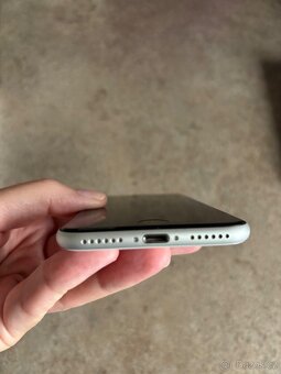 iPhone SE2020 64GB - 6