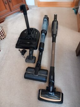 Vysavač Philips series 9000 - 6