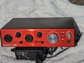 Focusrite Clarett 2Pre USB Audio Interface Red - 6