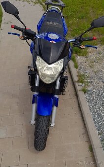 Honda hornet 900 - 6