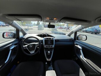 Toyota Verso 2.2 D-CAT 2011 - 6