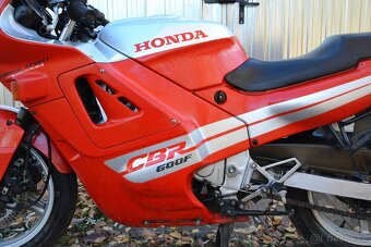 HONDA CBR 600F (PC19) - 6