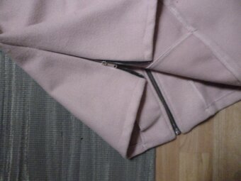 krásný kabát vel.M - 6