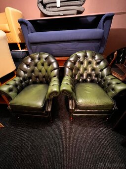 Kožené křeslo v anglickém stylu - 6