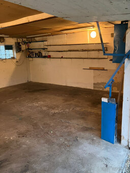 Dvougaráž na bezpečném místě 40m2 - Dlouhodobě - 6