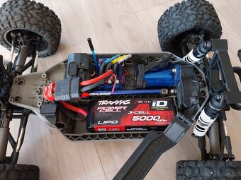 Traxxas Rustler 1:10 VXL HD 4x4 - 6