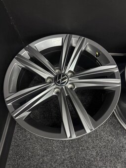 Alu VW 5x112 18” 3G8601025N - 6