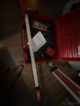 Hilti PR 30 HVS A12 rotační laser s latí a stativem - 6