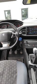 K prodeji Peugeot 308 SW 1.2 PureTech, 81kW, 12/2018, 98tkm, - 6