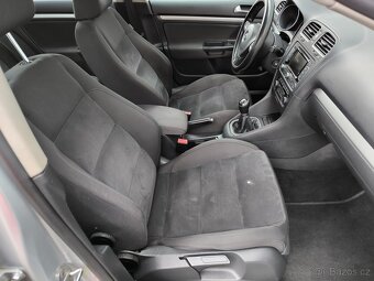 Volkswagen Golf 1.6 , 77 kW nafta, 2013 - 6
