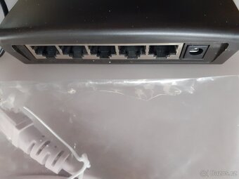 Prodám síťový přepínač - switche zn. Kanyon - 6