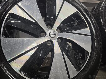 Zimní alu kola Volvo CX40 R18 - 6
