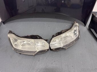 Citroen C5 II X7 přední část kapota nárazník světla - 6
