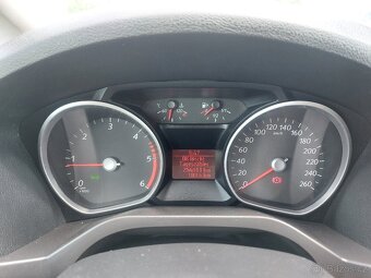 Ford S-max 2,0TDCi 103kW 7-MÍST AUTO A/C - 6