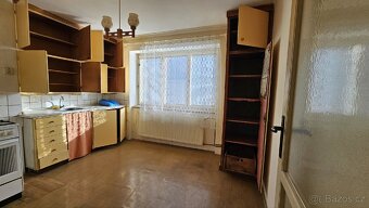 Prodám byt 2+1 v centru Nové Paky / 60m² - 6