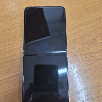 Samsung Galaxy Z Flip5 8GB/512 GB Cream - 6