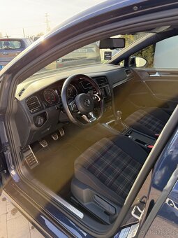 Volkswagen Golf MK7 GTI - 6