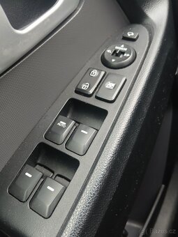 Kia Sportage 2.0CVVT 4x4 - 6