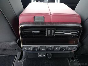 Land Cruiser LC 300 GR SPORT 3,3L TD, SLEVA - 6