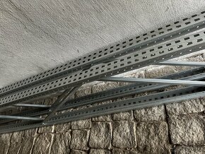 Masivní kovový regál například na kola / pneumatiky - 6