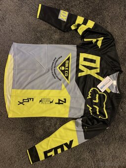 Dres Fox různé velikosti - 6