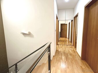 Prodej luxusního mezonetového bytu 4+kk, 99 m² + sklep, Koru - 6