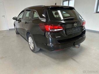 Opel Astra 1.6 CDTi ECOTEC D Edition tažné - 6