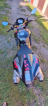Aprilia Tuono 1000 R 2007 + další s poruchou elektroniky - 6