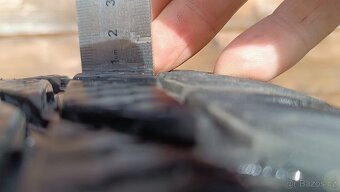 Zimní pneu 215/65 R16 + Alu kola Dezent - 6